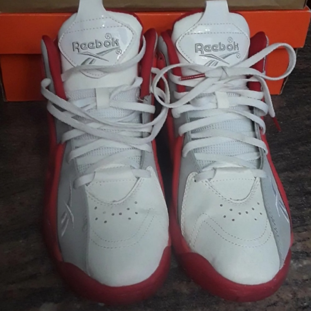 Kamikaze sneakers